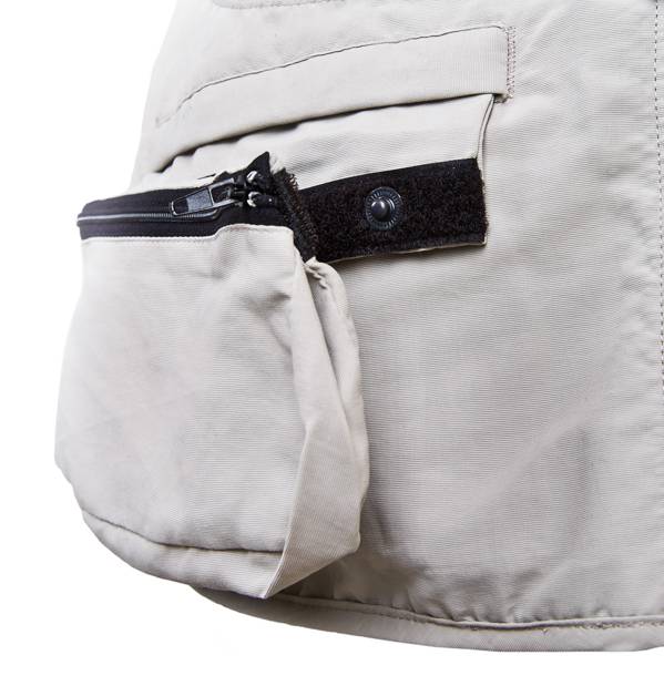 Dogger-gilet-ete-sahara-beige-detail-poche