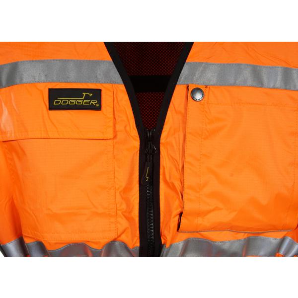 Dogger-gilet-mantrailing-poches-poitrine