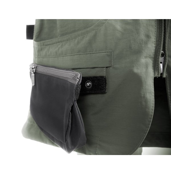 Dogger-gilet-leger-taro-detail-poche-amovible